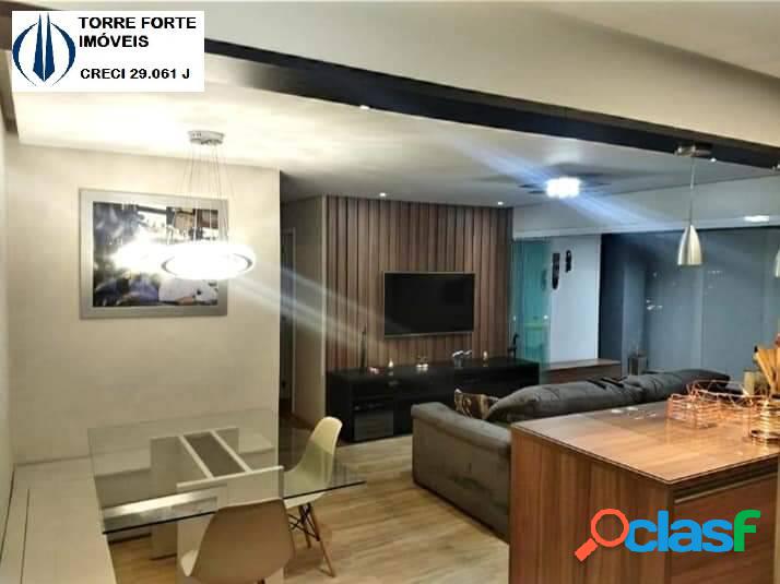Apartamento com 2 dormitórios, suíte e 2 vagas na Vila