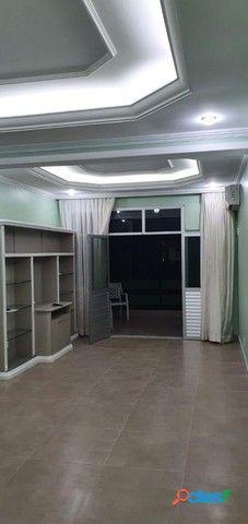 Apartamento com 3 dormitórios à venda, 170 m² por RS