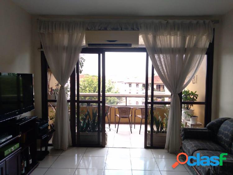 Apartamento com 3 dormitórios à venda, 178 m² por RS