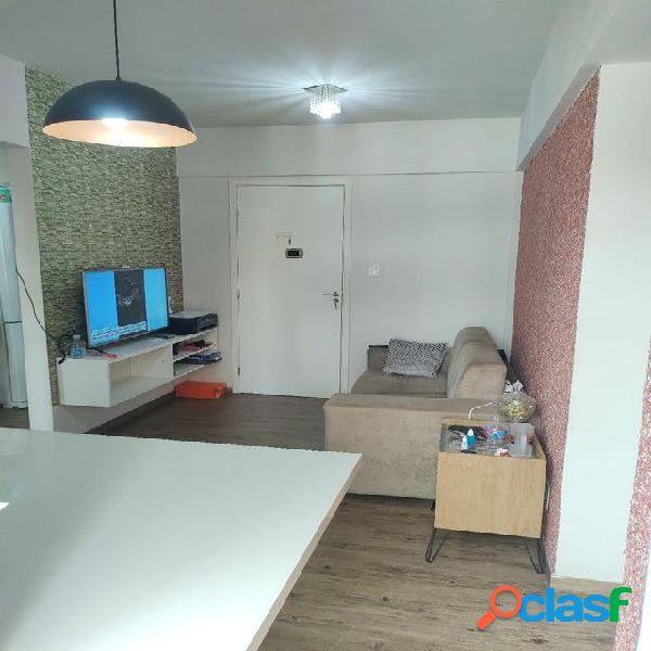 Apartamento com 3 dormitórios à venda, 56 m² por RS