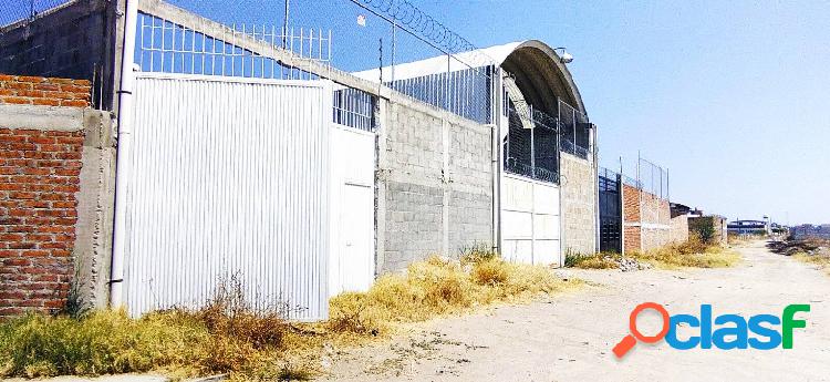 BODEGA CON DEPARTAMENTO EN RENTA EL BECERRO