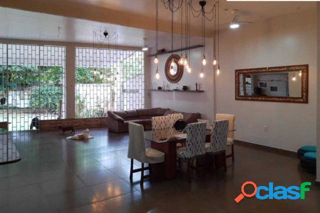 Belíssima casa com 4 quartos à venda, 295 m² por RS