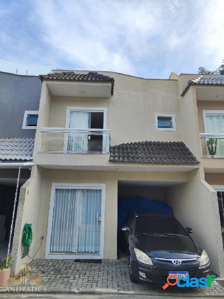 Casa Triplex 3 quartos com suíte e garagem em Vargem