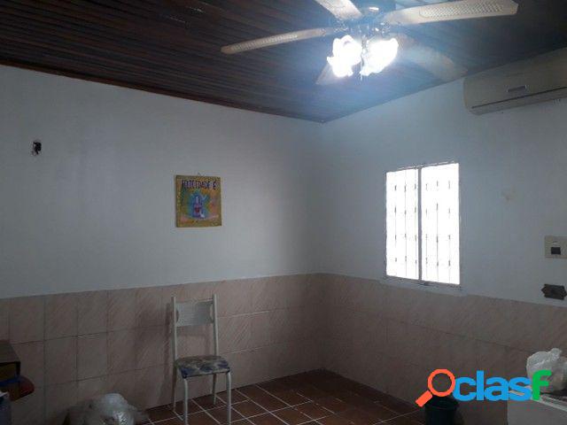 Casa com 2 dormitórios à venda, 180 m² por RS 200.000,00