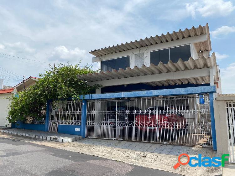 Casa com 3 dormitórios, 440 m² - venda por RS 1.200.000,00
