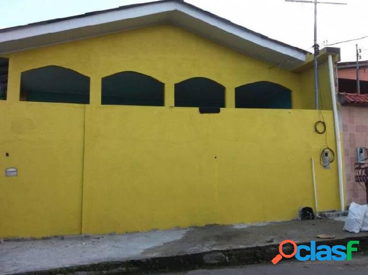 Casa com 3 dormitórios à venda, 250 m² por RS 230.000,00