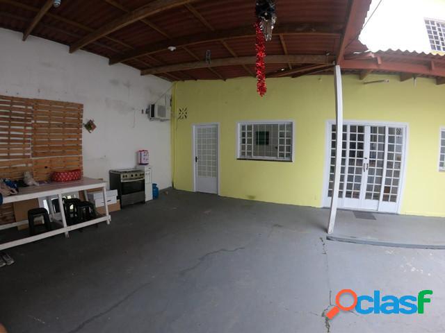 Casa com 5 dormitórios à venda, 300 m² por RS 360.000,00