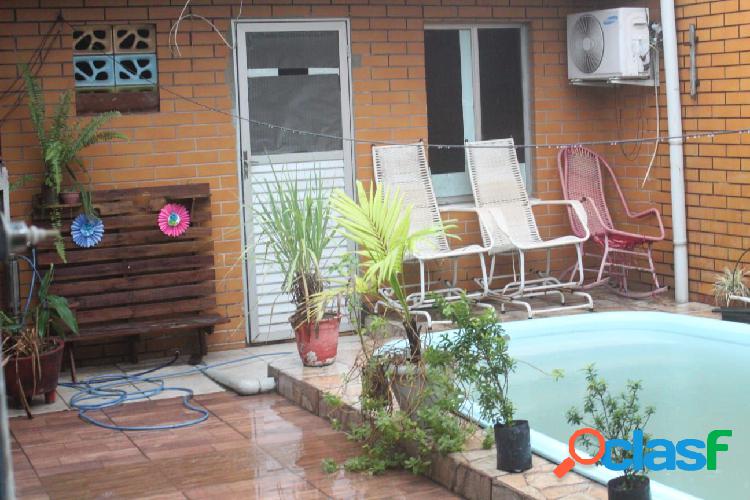 Casa com 5 dormitórios à venda, 300 m² por RS 550.000,00