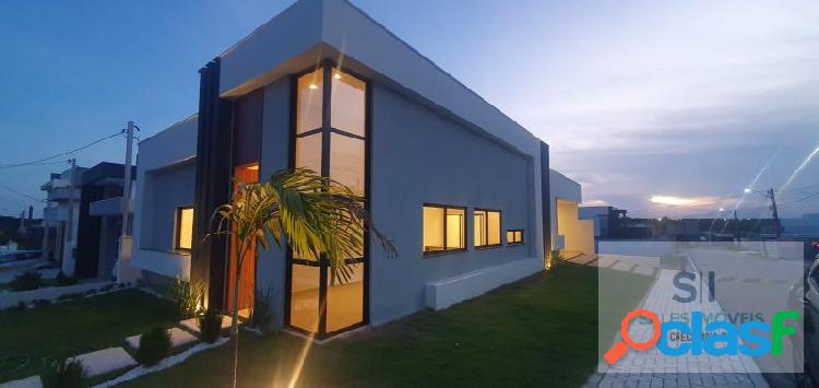 Casa de condomínio com 3 quartos, 296m², à venda em