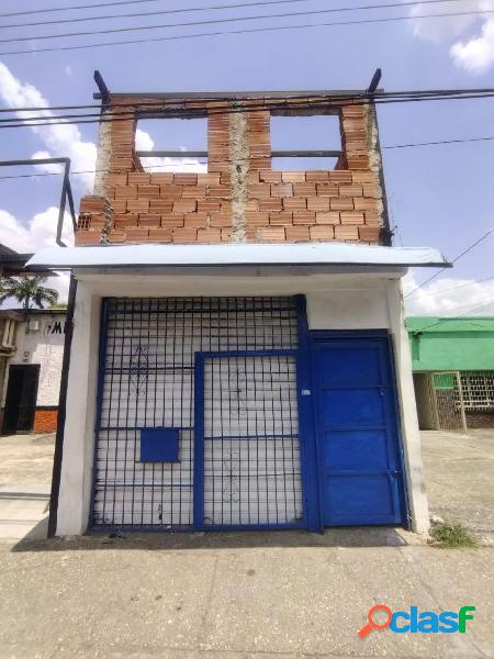 Local Comercial En Venta a Una Cuadra Del Hospital Central