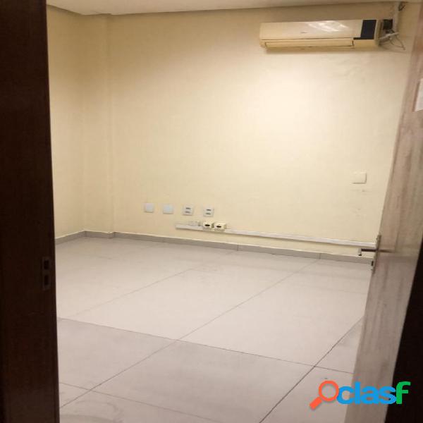 Sala para alugar, 15 m² por RS 800,00-mês - Centro -