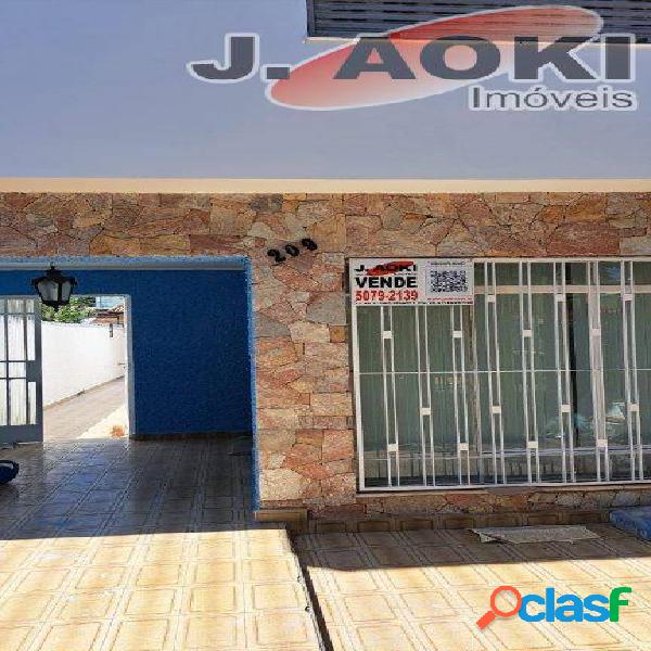 Sobrado para venda possui 385 m² com 3 quartos em Vila