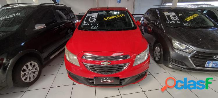 CHEVROLET ONIX HATCH LT 1.0 8V FLEXPOWER 5P MEC. VERMELHO