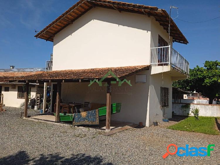 Sobrado com 2 dormitórios, 72m, à venda em Balneário