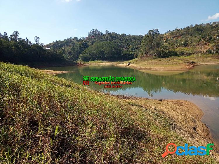 Chácara com escritura beira da represa em Jambeiro