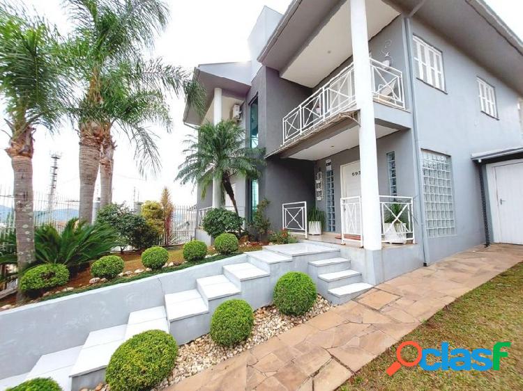 Casa com 3 quartos, 360m², à venda em Estância Velha,