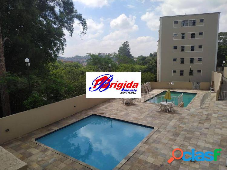 Excelente Apartamento com 55 m2, 02 dor, sacada, Cond.