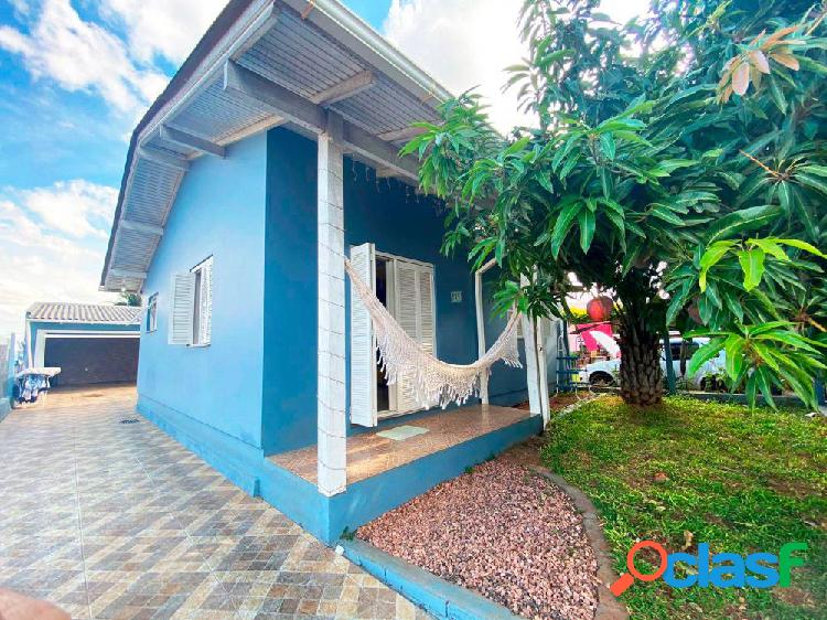 Casa com 2 quartos, à venda em Estância Velha, Sol