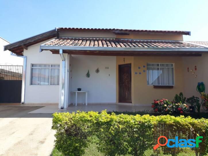 Excelente casa com 3 dormitórios no Jardim Sartorelli -