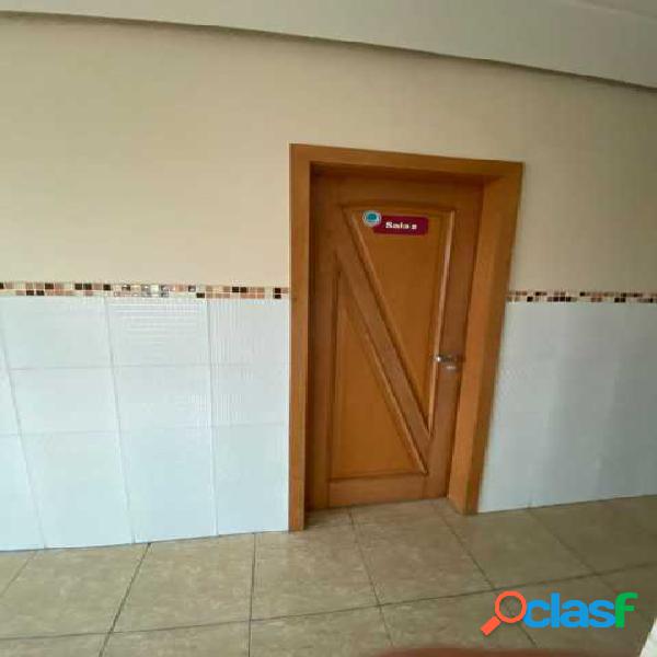 Aluga-se Ótima Sala Comercial