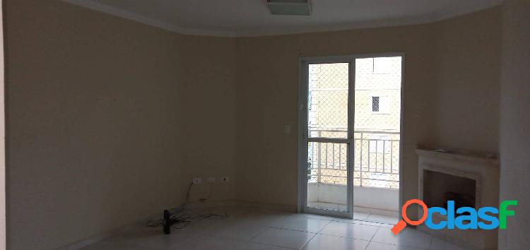 Apartamento em ótima localização, próximo da Lucas.