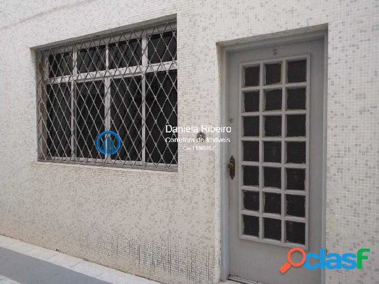 Amplo Térreo - 2 dormitórios - vaga para moto