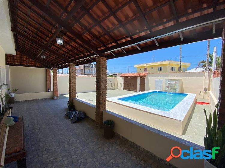 CASA REVITALIZADA COM PISCINA EM MONGAGUÁ/SP REF: FDM9