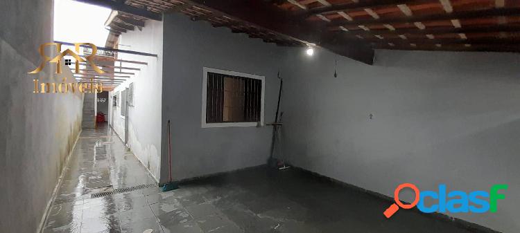 Casa geminada no bairro Nossa Senhora do Sion em