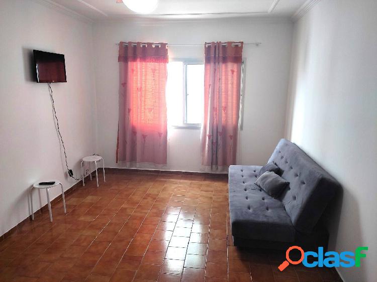 Apartamento de 1 suíte no Caiçara - Lado praia