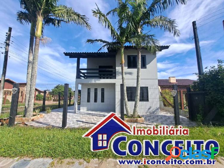 C599 - Ótima residência com 4 dormitórios localizada no
