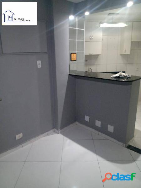 vendo Apartamento todo reformado de 2 quartos no Condominio