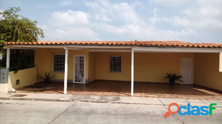 Casa En Venta Guacara Urb. Brisas Del Lago