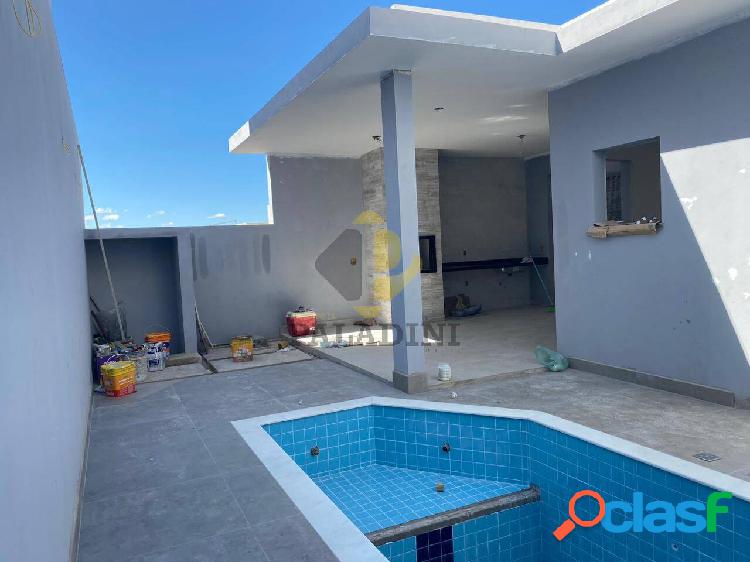 LINDA CASA COM PISCINA NO CONDOMINIO PHYTUS