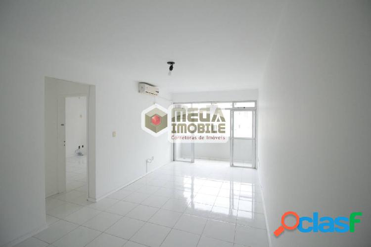 Apartamento 3 dormitorios (1 suíte), a 300m da ufsc, no