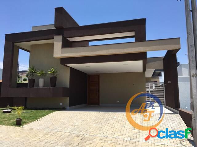 Casa de Condomínio