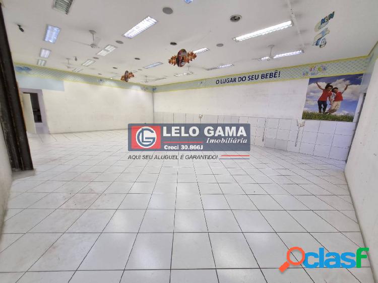 PRÉDIO COMERCIAL CENTRO