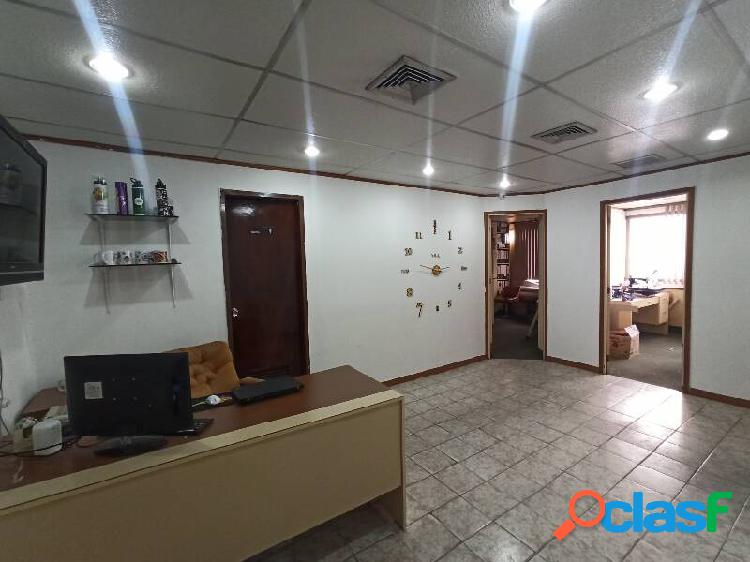 Tres oficinas integradas en venta Av. Diaz Moreno