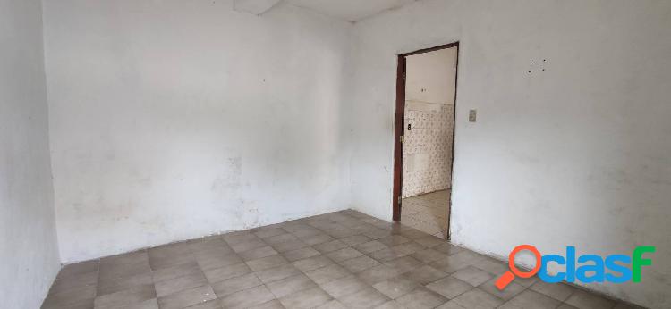 Casa com 2 dormitórios em Aparecida SP