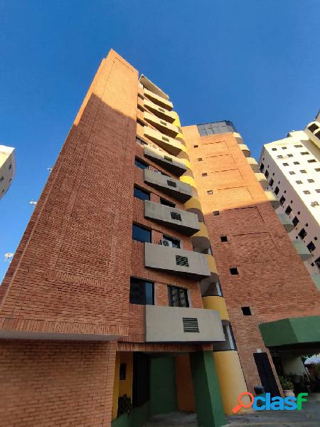 SE ALQUILA CÓMODO APARTAMENTO TIPO ESTUDIO UBICADO EN LA