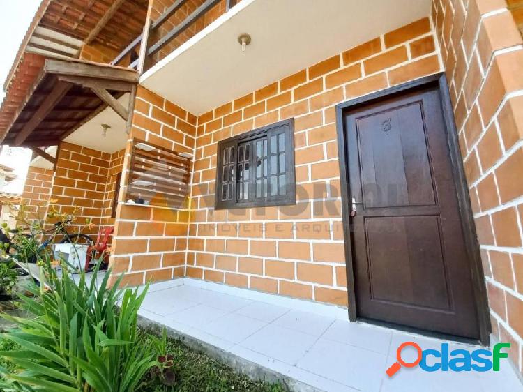 Sobrado em condomínio com 2 quartos, 101m², à venda em