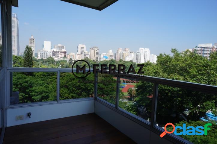 Apartamento na porta do Clube Pinheiros - 180m², 2 suítes,