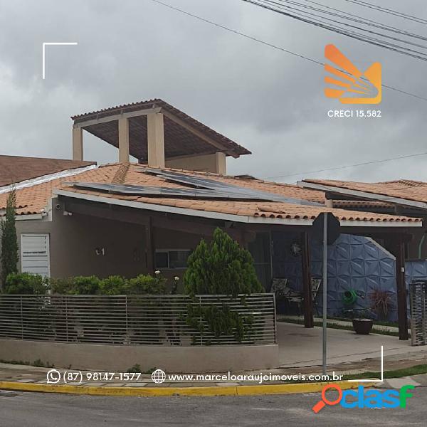 Casa com piscina no Condomínio Valle Petrolina