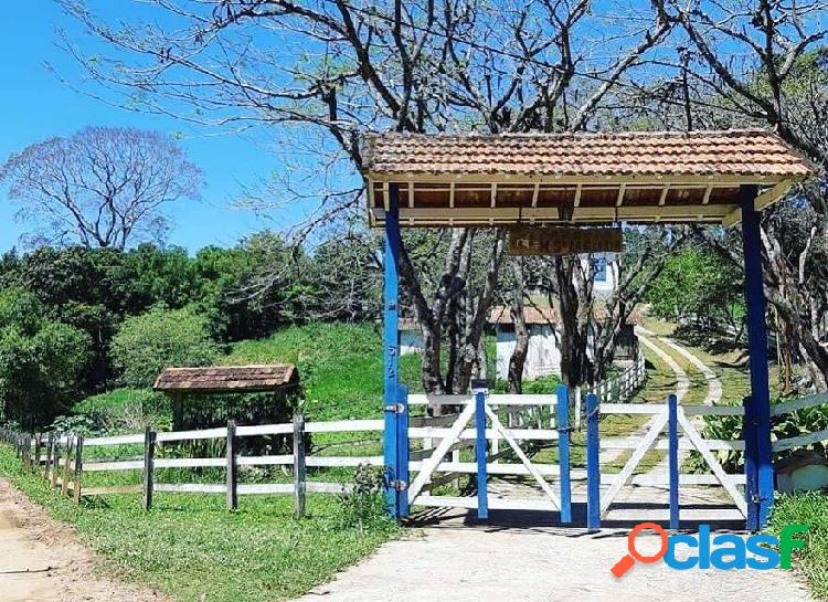 Fazenda com 6 quartos, 653400m², à venda em Mendes,