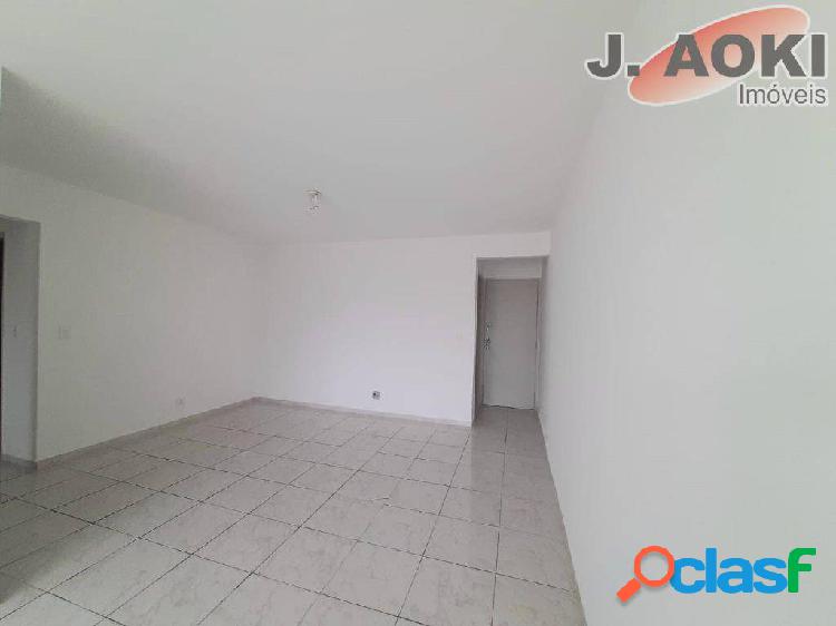 Apartamento para locação possui 88 m² com 2 quartos em