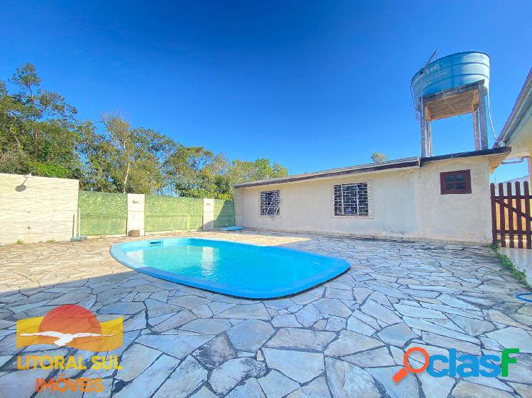 Casa com piscina para locação anual no bairro Nereidas em