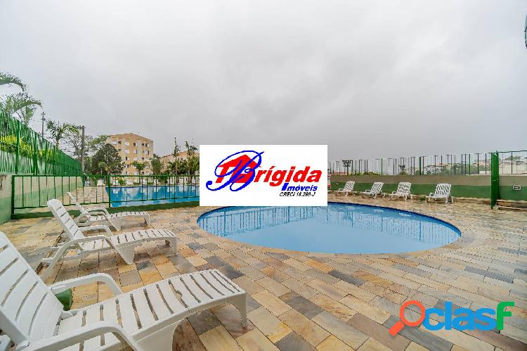 Excelente Apartamento com 54 metros, 02 dor, no Green Land,
