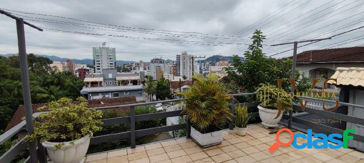 Casa disponível para Locação com 04 dormitórios no Vila