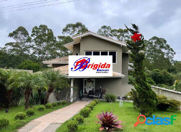 Linda Casa para Venda, com 04 dormitórios, no Cond. Parque