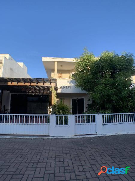 Casa de condomínio com 4 quartos, 183m², à venda em Lauro