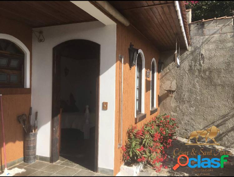 Casa á venda em Campos do Jordão-SP
